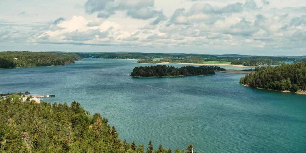 Avrupa birliğinde ama sanki başka bir gezegen: Bu ada herkesi şaşırtıyor! Sakin yaşamı merak uyandırıyor 2